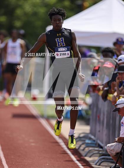 Thumbnail 2 in Class 5 Triple Jump (MSHSAA State Championship) photogallery.