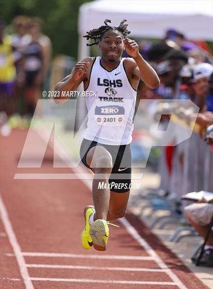 Thumbnail 2 in Class 5 Triple Jump (MSHSAA State Championship) photogallery.