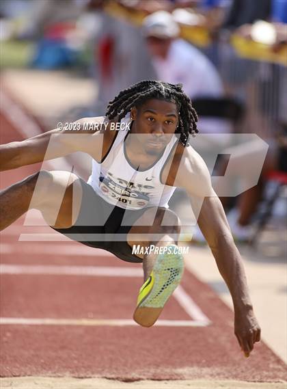 Thumbnail 1 in Class 5 Triple Jump (MSHSAA State Championship) photogallery.