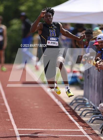 Thumbnail 3 in Class 5 Triple Jump (MSHSAA State Championship) photogallery.
