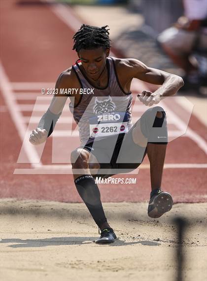 Thumbnail 2 in Class 5 Triple Jump (MSHSAA State Championship) photogallery.