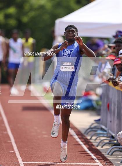 Thumbnail 2 in Class 5 Triple Jump (MSHSAA State Championship) photogallery.
