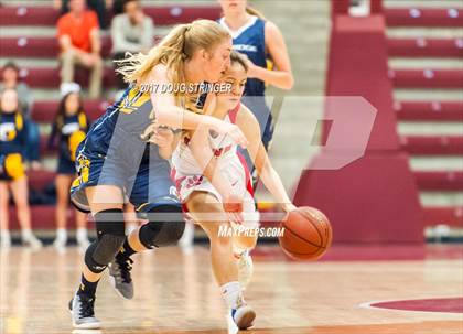 Thumbnail 1 in Oak Ridge vs McClatchy (CIF Division I Girls Regional Championship) photogallery.