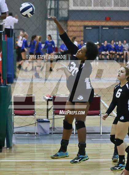 Thumbnail 2 in South Terrebonne vs Academy of Our Lady (LHSAA Division II Quarterfinal Playoff) photogallery.