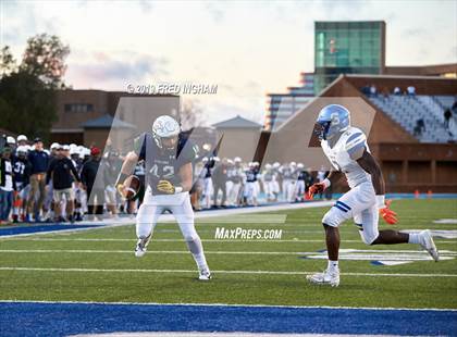 Thumbnail 1 in Oscar Smith vs. South County (VHSL Class 6 Final) photogallery.