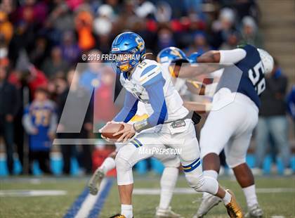 Thumbnail 1 in Oscar Smith vs. South County (VHSL Class 6 Final) photogallery.