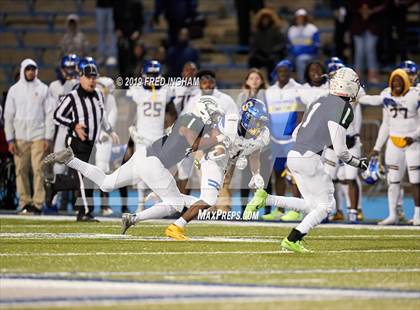 Thumbnail 1 in Oscar Smith vs. South County (VHSL Class 6 Final) photogallery.