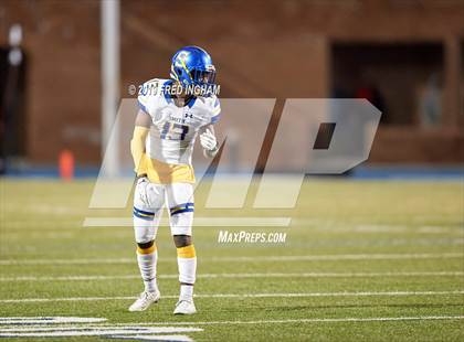 Thumbnail 1 in Oscar Smith vs. South County (VHSL Class 6 Final) photogallery.