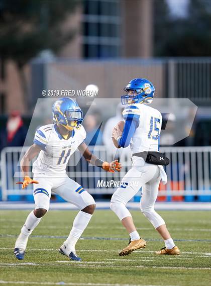Thumbnail 3 in Oscar Smith vs. South County (VHSL Class 6 Final) photogallery.