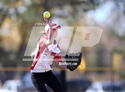 Thumbnail 2 in Eaton vs. Rocky Ford (CHSAA 3A Semifinal) photogallery.
