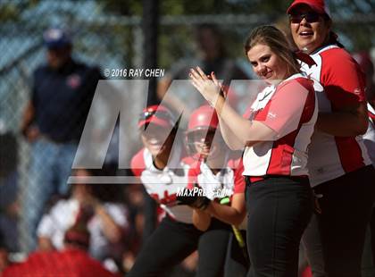 Thumbnail 3 in Eaton vs. Rocky Ford (CHSAA 3A Semifinal) photogallery.