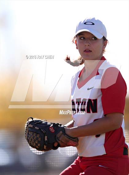 Thumbnail 3 in Eaton vs. Rocky Ford (CHSAA 3A Semifinal) photogallery.