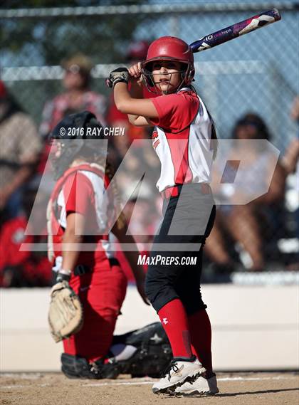 Thumbnail 3 in Eaton vs. Rocky Ford (CHSAA 3A Semifinal) photogallery.