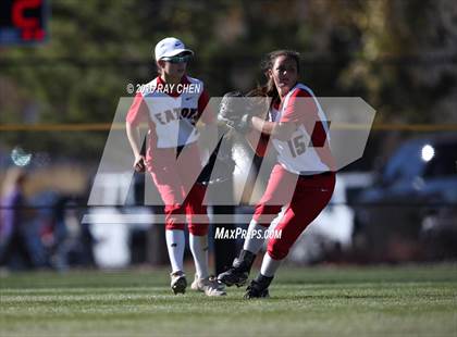 Thumbnail 2 in Eaton vs. Rocky Ford (CHSAA 3A Semifinal) photogallery.