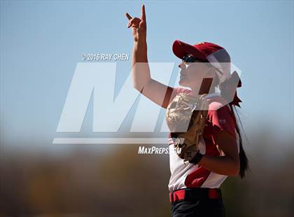 Thumbnail 2 in Eaton vs. Rocky Ford (CHSAA 3A Semifinal) photogallery.