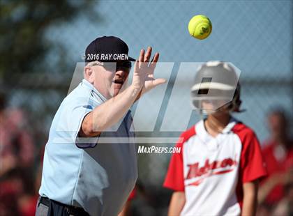 Thumbnail 3 in Eaton vs. Rocky Ford (CHSAA 3A Semifinal) photogallery.