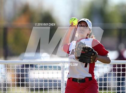 Thumbnail 3 in Eaton vs. Rocky Ford (CHSAA 3A Semifinal) photogallery.