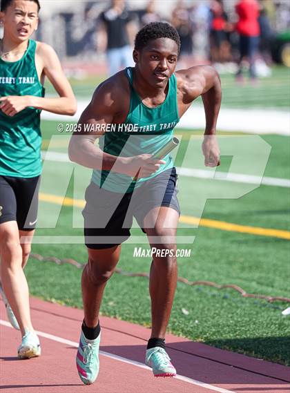 Thumbnail 3 in Herd Roundup @ Elk Grove HS photogallery.