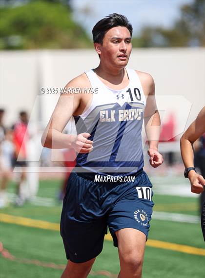 Thumbnail 2 in Herd Roundup @ Elk Grove HS photogallery.