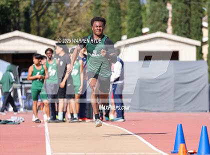 Thumbnail 1 in Herd Roundup @ Elk Grove HS photogallery.