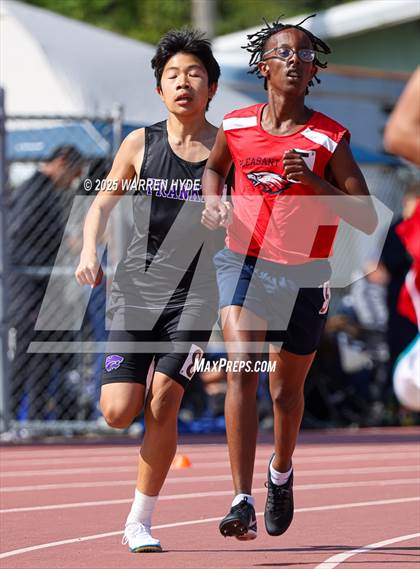 Thumbnail 2 in Herd Roundup @ Elk Grove HS photogallery.