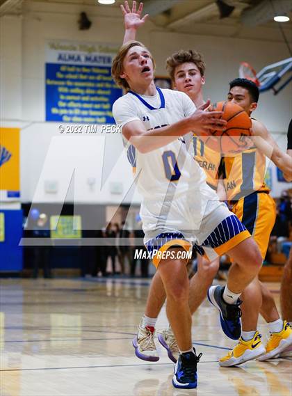 Thumbnail 2 in Crean Lutheran @ Valencia photogallery.