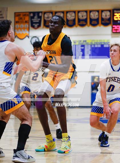Thumbnail 3 in Crean Lutheran @ Valencia photogallery.