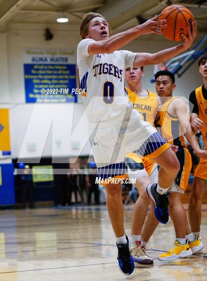 Thumbnail 3 in Crean Lutheran @ Valencia photogallery.