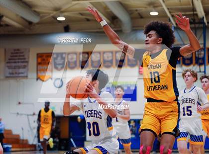 Thumbnail 1 in Crean Lutheran @ Valencia photogallery.
