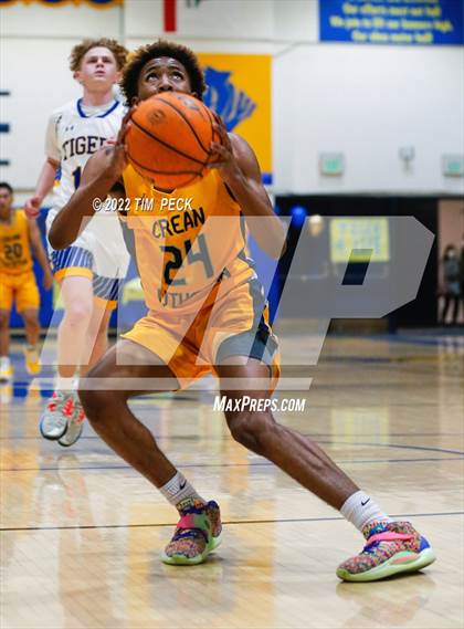 Thumbnail 2 in Crean Lutheran @ Valencia photogallery.