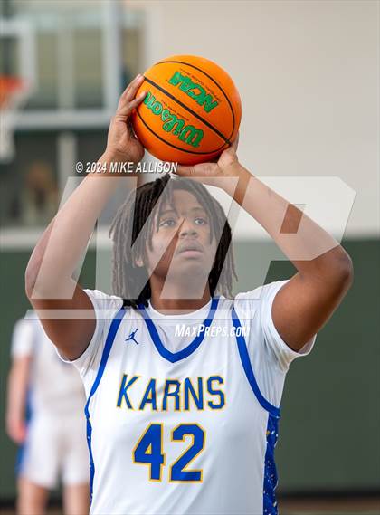 Thumbnail 3 in St. Pius X Catholic vs. Karns photogallery.