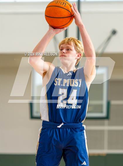 Thumbnail 2 in St. Pius X Catholic vs. Karns photogallery.