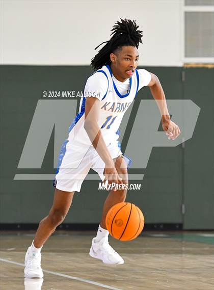 Thumbnail 3 in St. Pius X Catholic vs. Karns photogallery.