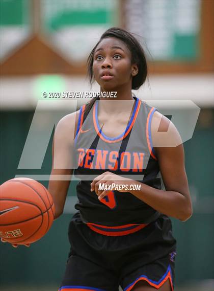 Thumbnail 2 in New Hope Academy vs. Benson Tech (MLK Showcase) photogallery.