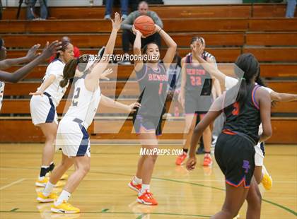 Thumbnail 2 in New Hope Academy vs. Benson Tech (MLK Showcase) photogallery.