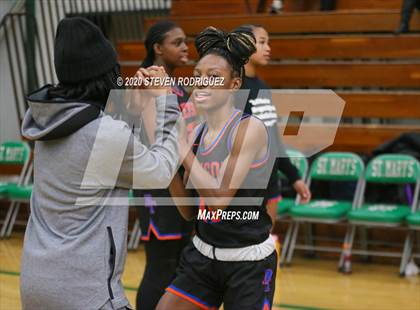 Thumbnail 2 in New Hope Academy vs. Benson Tech (MLK Showcase) photogallery.