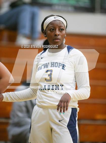Thumbnail 3 in New Hope Academy vs. Benson Tech (MLK Showcase) photogallery.