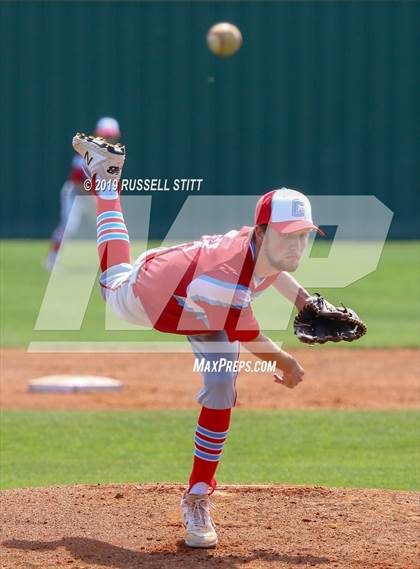 Thumbnail 1 in Guthrie vs Chisholm photogallery.