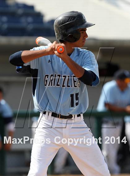 Thumbnail 1 in Etiwanda vs. Los Osos photogallery.
