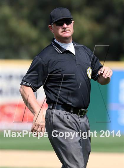 Thumbnail 3 in Etiwanda vs. Los Osos photogallery.