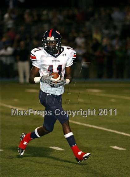 Thumbnail 3 in South Panola @ Memphis University photogallery.