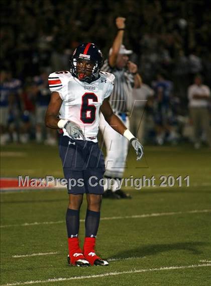 Thumbnail 3 in South Panola @ Memphis University photogallery.