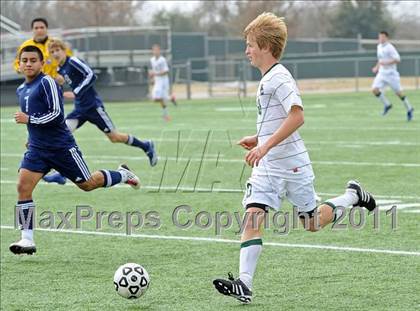 Thumbnail 3 in Bell [L. D.] vs Carroll (Dragon Invitational) photogallery.