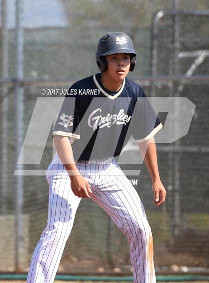 Thumbnail 2 in Spring Valley vs. Boulder City (Grizzly Invitational) photogallery.