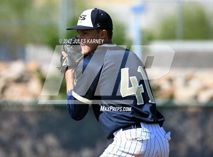 Thumbnail 2 in Spring Valley vs. Boulder City (Grizzly Invitational) photogallery.