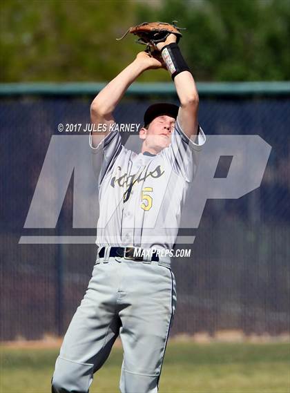 Thumbnail 2 in Spring Valley vs. Boulder City (Grizzly Invitational) photogallery.