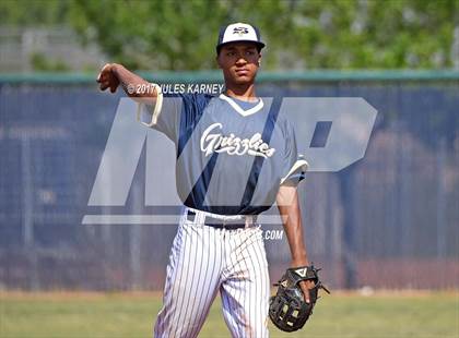 Thumbnail 2 in Spring Valley vs. Boulder City (Grizzly Invitational) photogallery.