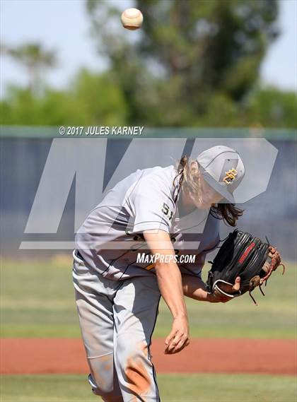 Thumbnail 2 in Spring Valley vs. Boulder City (Grizzly Invitational) photogallery.