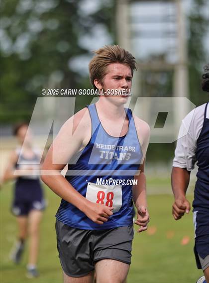 Thumbnail 3 in Fightertown Invitational JV Boys photogallery.