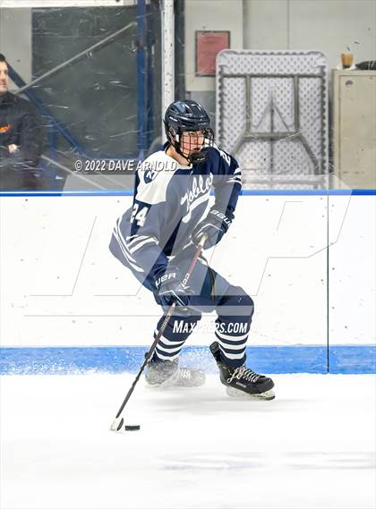 Thumbnail 2 in Deerfield Academy vs. Noble & Greenough (Flood-Marr Tournament) photogallery.